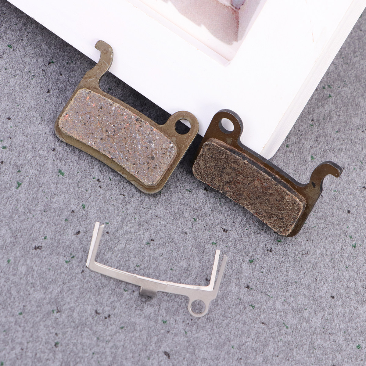 2Sets Semi-Metallic Resin Brak - đánh giá và giá Brake Pads Bike